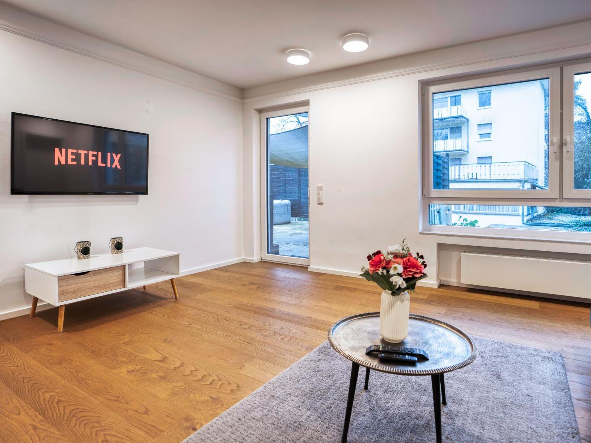 Whirlpool - Zentral - Designloft Mit Xxl Terrasse Lejlighed Wiesbaden Eksteriør billede