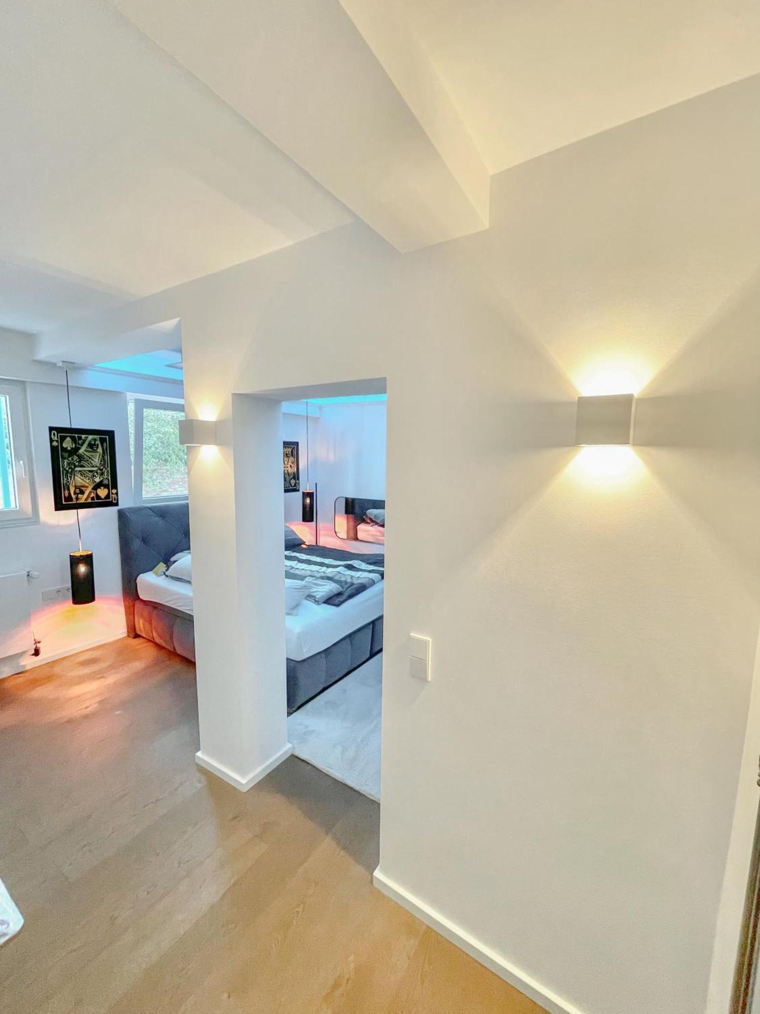 Whirlpool - Zentral - Designloft Mit Xxl Terrasse Lejlighed Wiesbaden Eksteriør billede